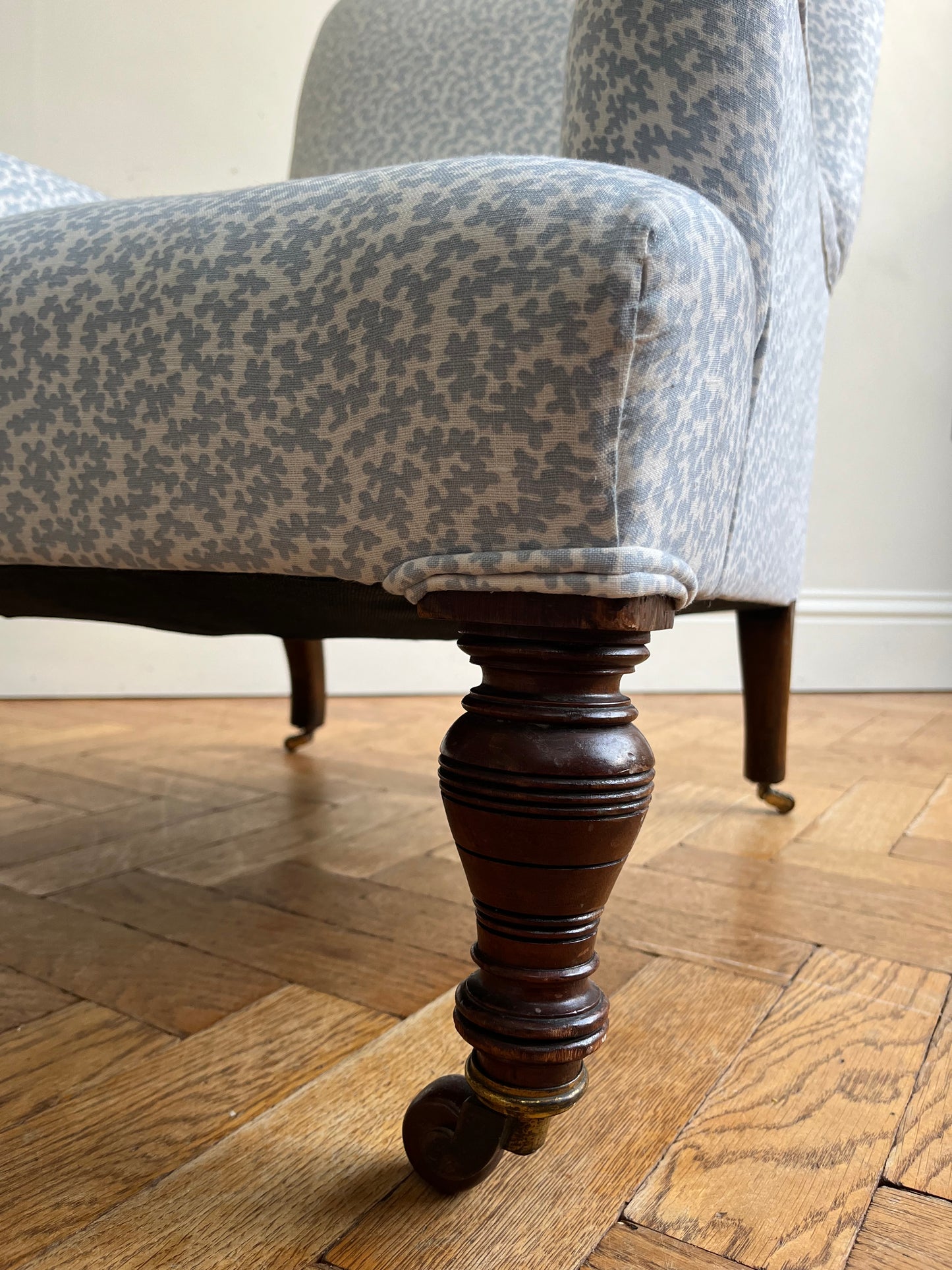 Colefax seaweed armchair