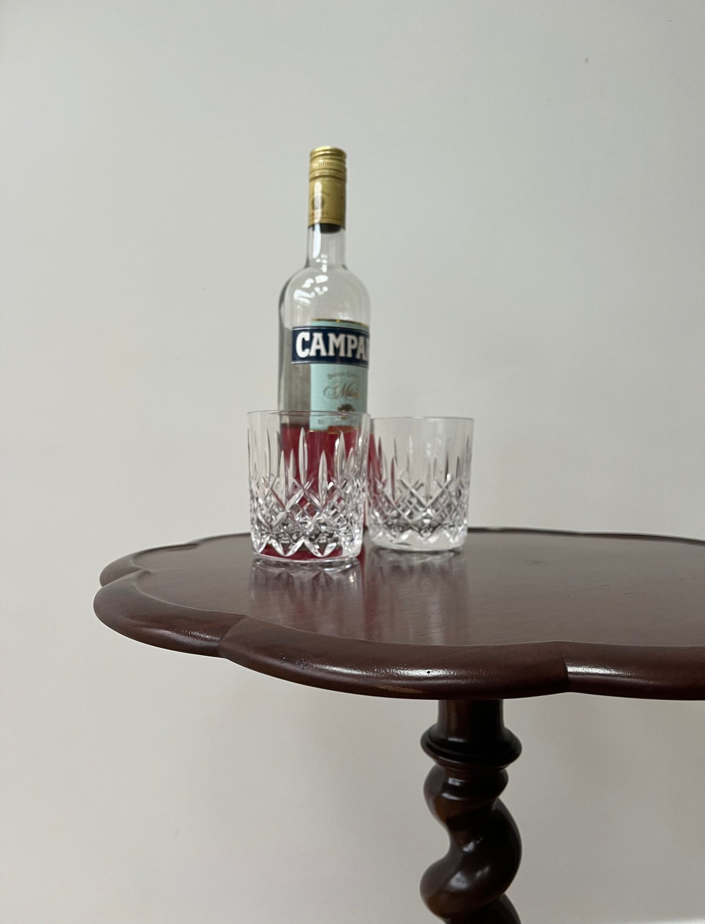 Scallop topped table