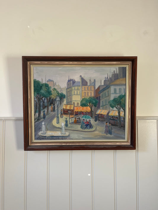 Striped awning in Paris