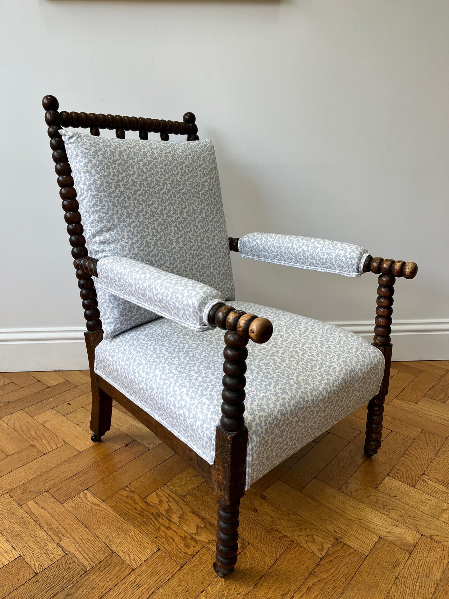 Bobbin armchair