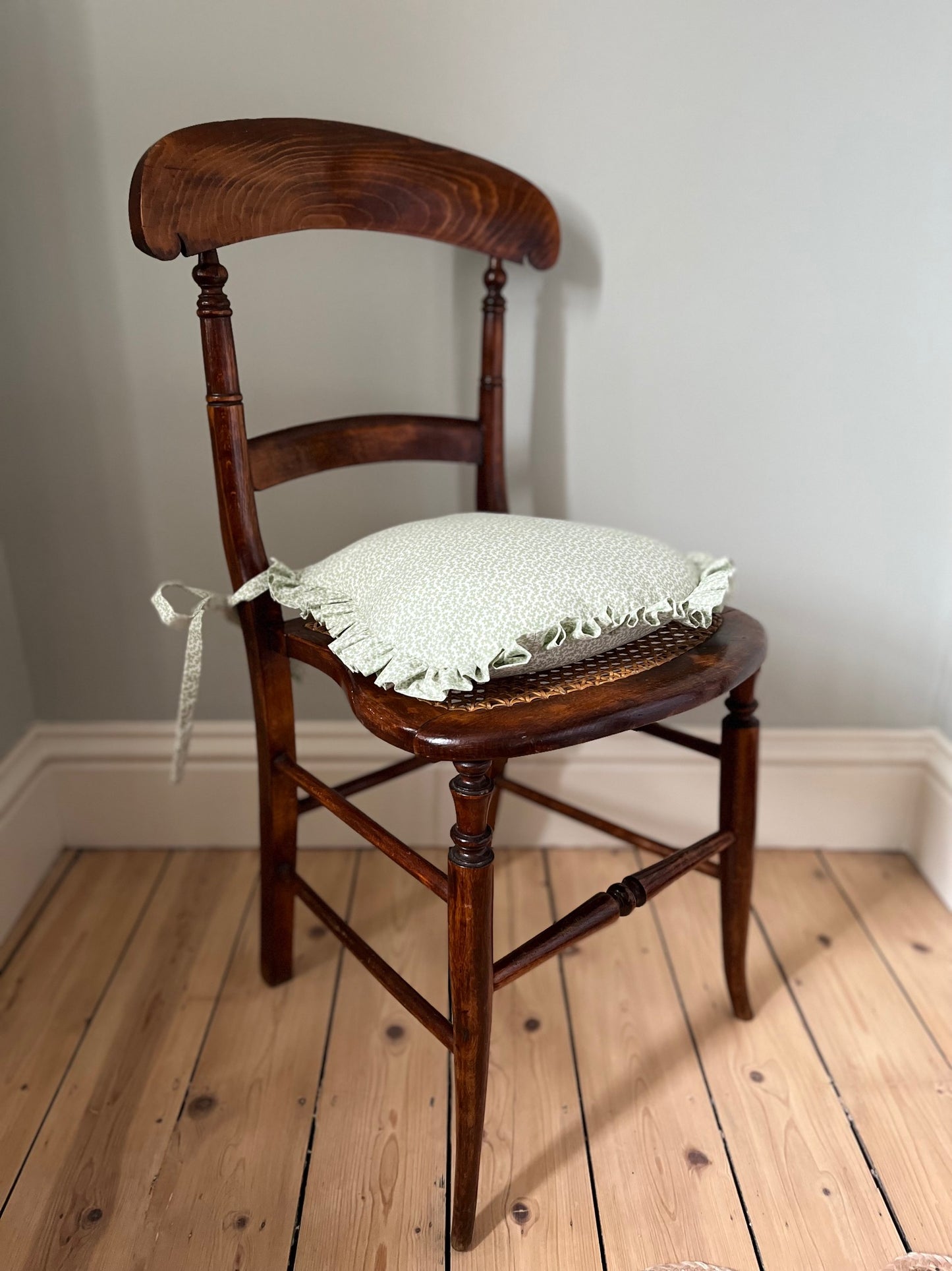 A pair of Victorian bedroom chairs