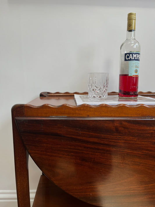 Wave edge drinks trolley